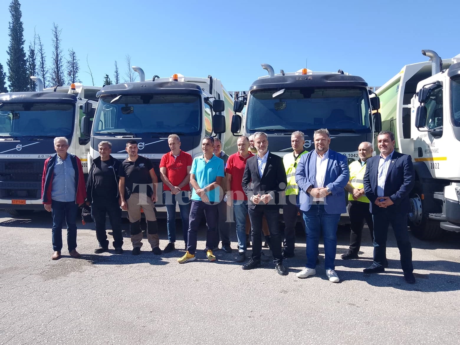Δ. Θεσσαλονίκης: 10 νέα απορριμματοφόρα ρίχνονται στη μάχη – Ζέρβας: Οι πολίτες να συμβάλουν για μια πιο καθαρή πόλη (ΦΩΤΟ+VIDEO)