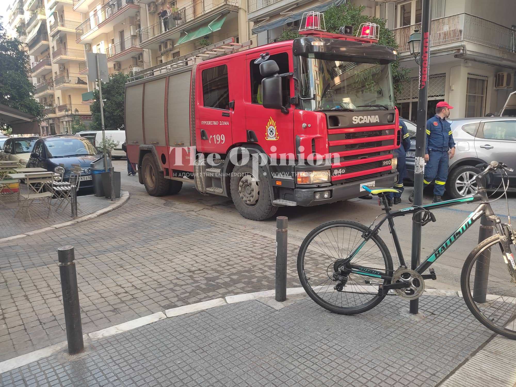 Θεσσαλονίκη: Βραχυκύκλωμα σε στούντιο ηχογράφησης μετά από πλημμύρα -Εντονη μυρωδιά καμένου στην Μητροπόλεως (Φωτο-Video)