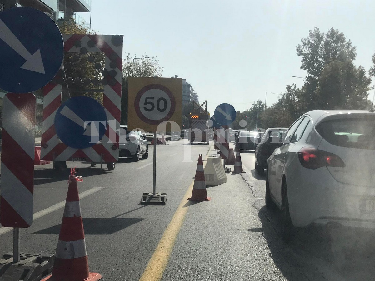 Θεσσαλονίκη: «Της υπομονής» στην παραλιακή – Στήνονται οι εξέδρες για την παρέλαση (ΦΩΤΟ+VIDEO)