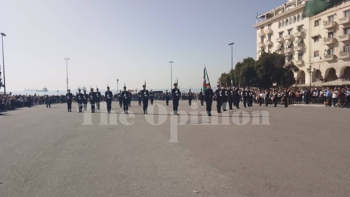 Θεσσαλονίκη: Επιβλητική η επίδειξη της ΣΣΑΣ στην Αριστοτέλους (ΦΩΤΟ-VIDEO)