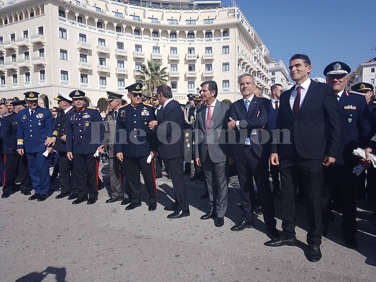 Θεσσαλονίκη: Επιβλητική η επίδειξη της ΣΣΑΣ στην Αριστοτέλους (ΦΩΤΟ-VIDEO)