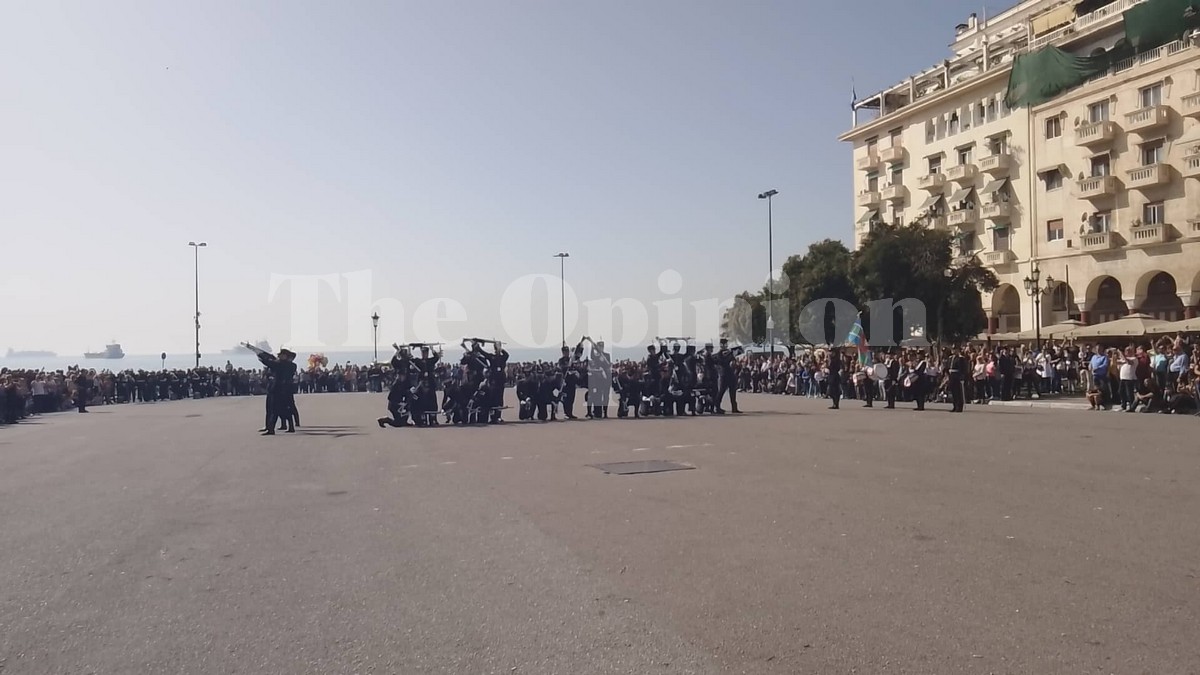 Θεσσαλονίκη: Επιβλητική η επίδειξη της ΣΣΑΣ στην Αριστοτέλους (ΦΩΤΟ-VIDEO)