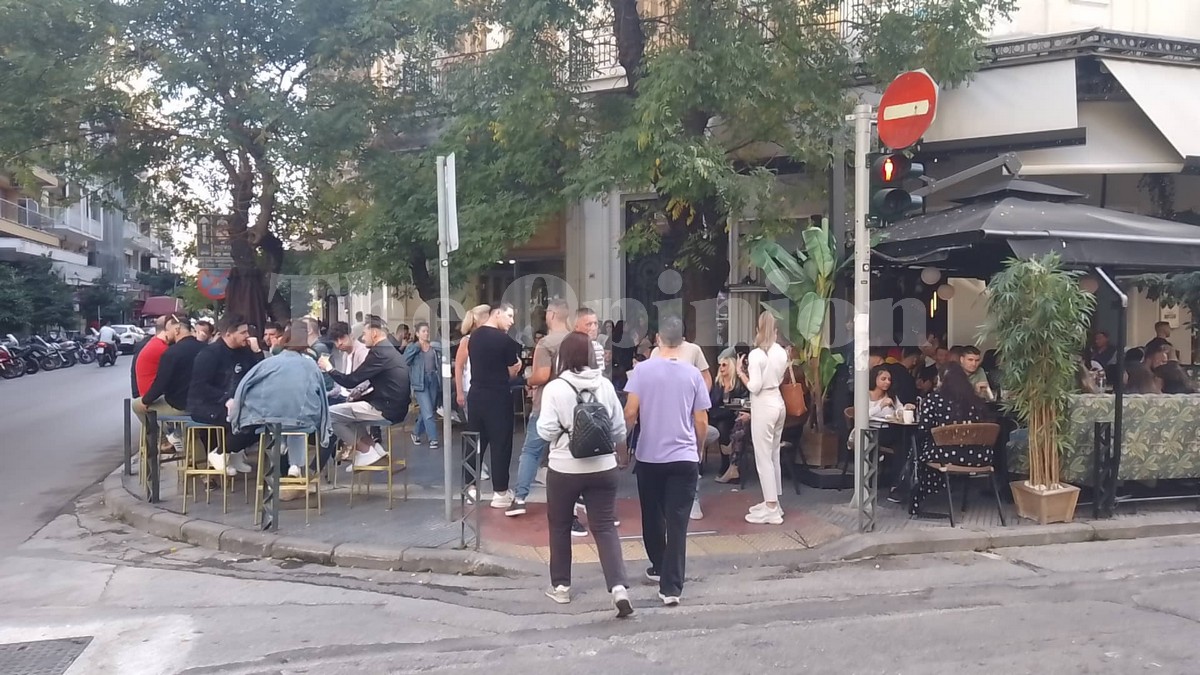 Σε καφέ και ταβέρνες γιορτάζουν οι Θεσσαλονικείς (ΦΩΤΟ-VIDEO)