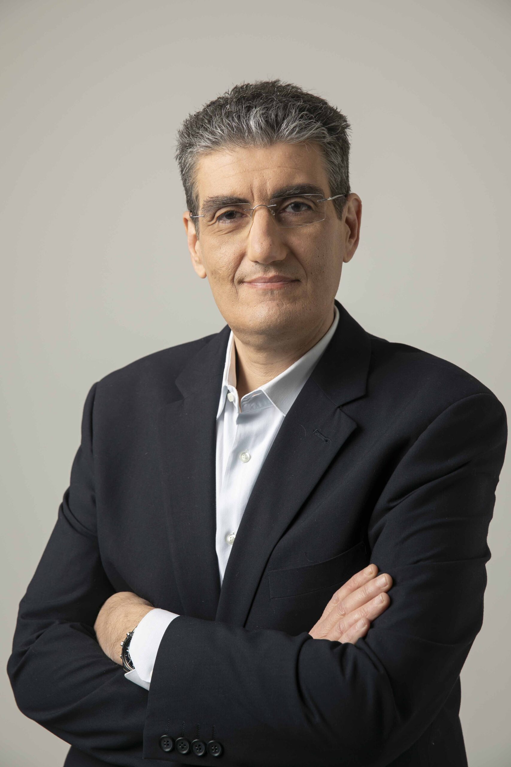 «Τα όμορφα ψέματα, όμορφα καίγονται»