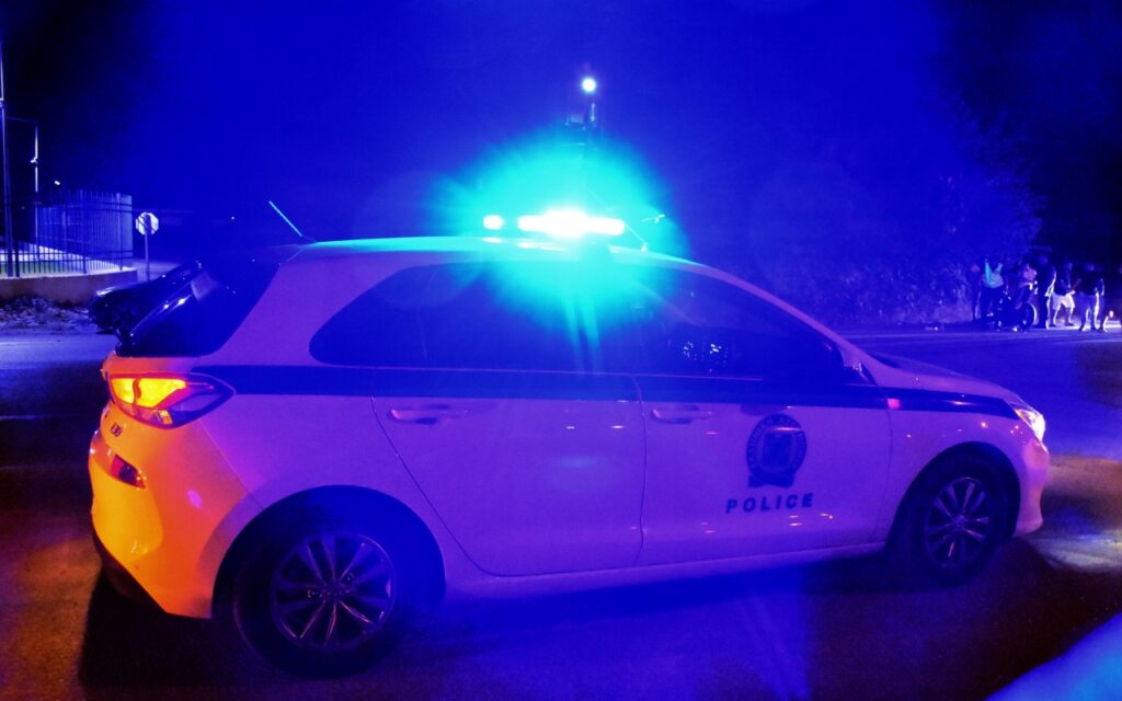 καυστικό, πυροβολισμοί, γιατρός, έκρηξη, ληστεία, 60χρονος,