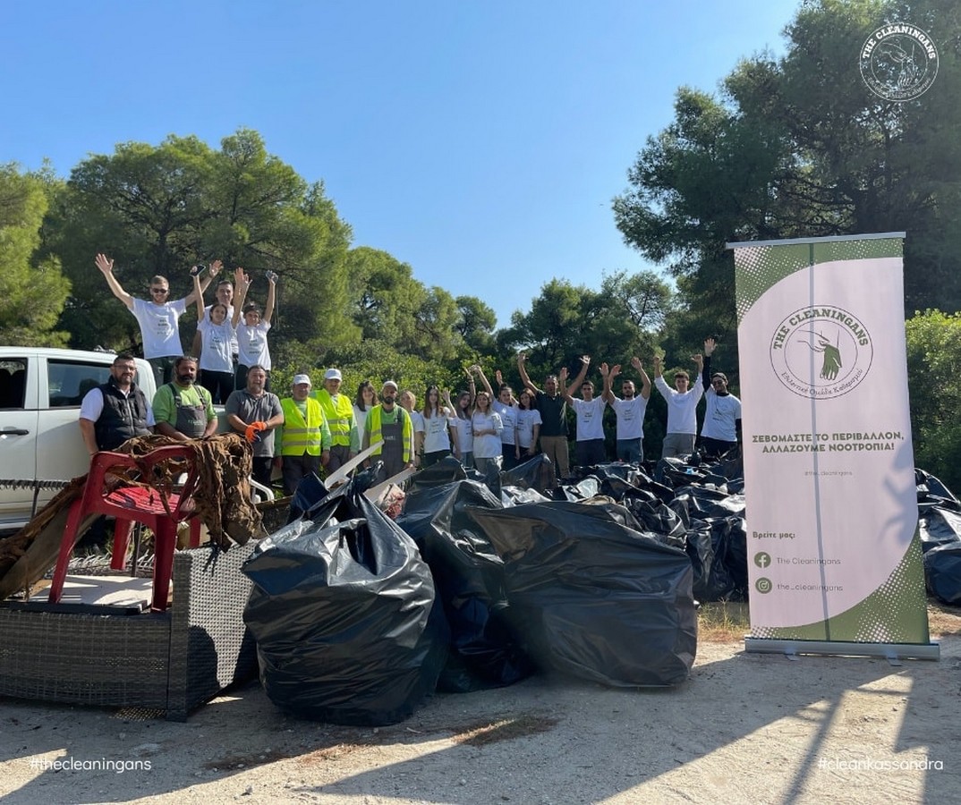 Χαλκιδική: «Άστραψε» ο Γλαρόκαβος – 15.000 λίτρα σκουπιδιών απομάκρυναν οι Cleaningans (Φωτο)