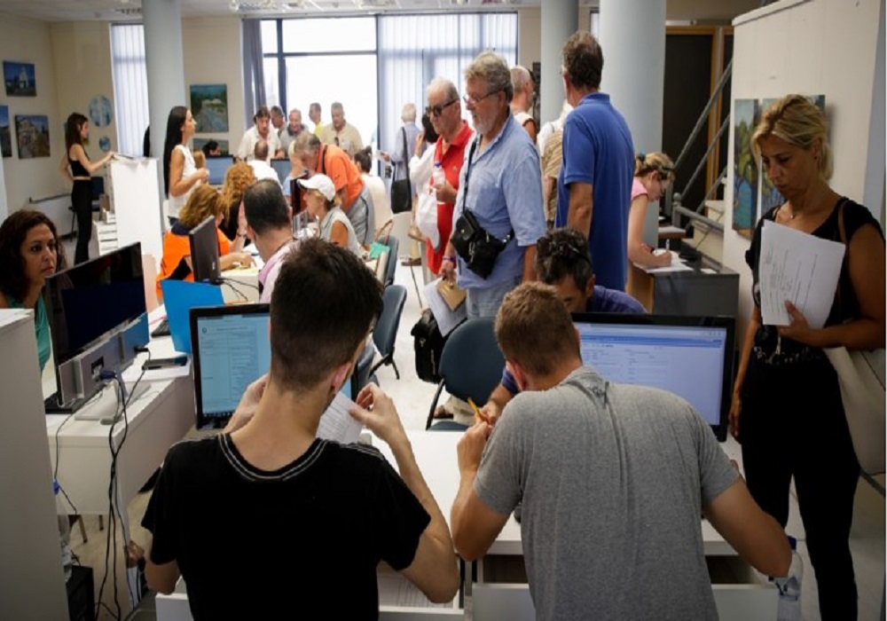 Υπουργεία Περιβάλλοντος-Μετανάστευσης: Από αύριο οι αιτήσεις – Ποιοι έχουν δικαίωμα συμμετοχής