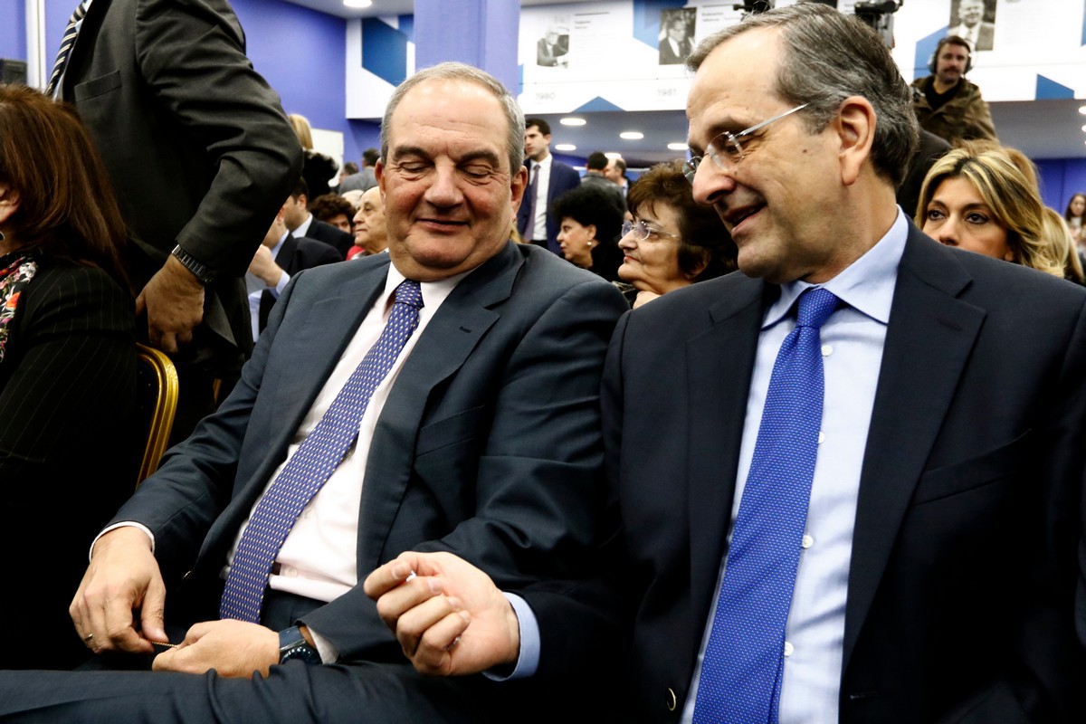 Καραμανλής και Σαμαράς «γύρισαν την πλάτη» σε Μητσοτάκη