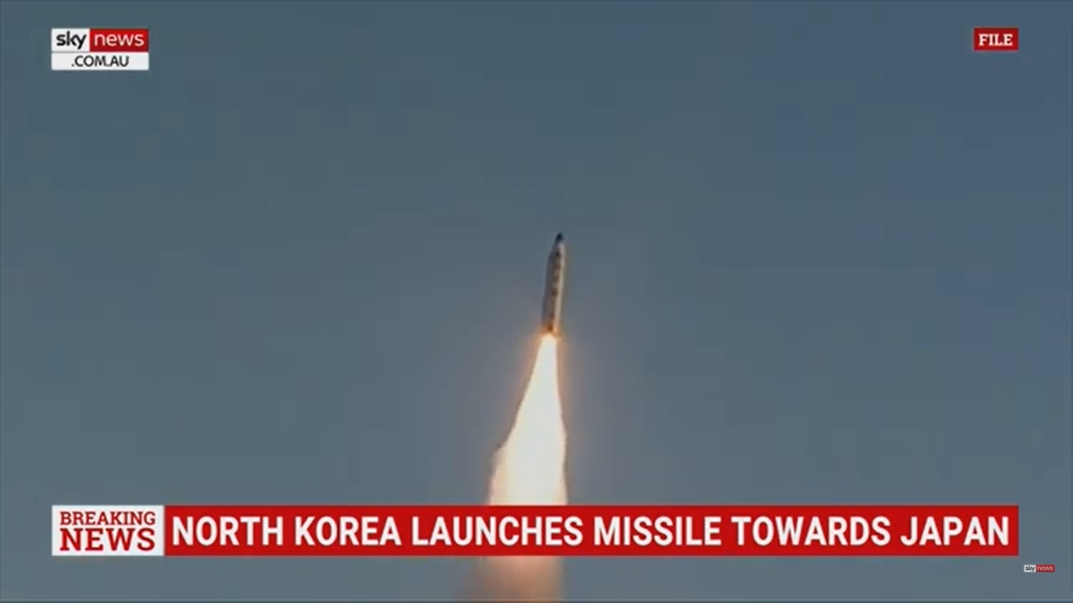 Βόρεια Κορέα: Εκτόξευσε βαλλιστικό πύραυλο προς την ανατολή (VIDEO)