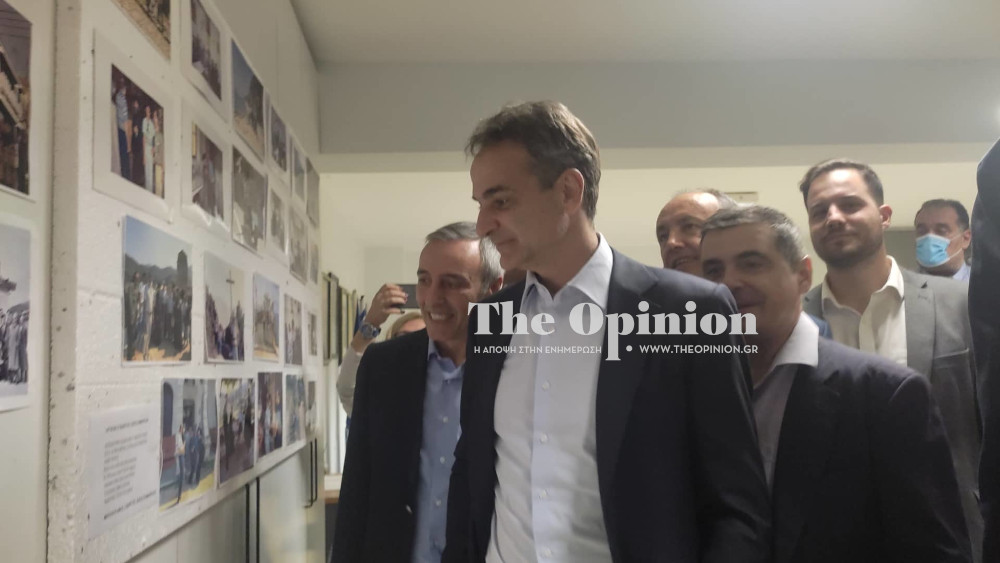 Η συγκίνηση Μητσοτάκη με την φωτογραφία του 1986 (ΦΩΤΟ-VIDEO)