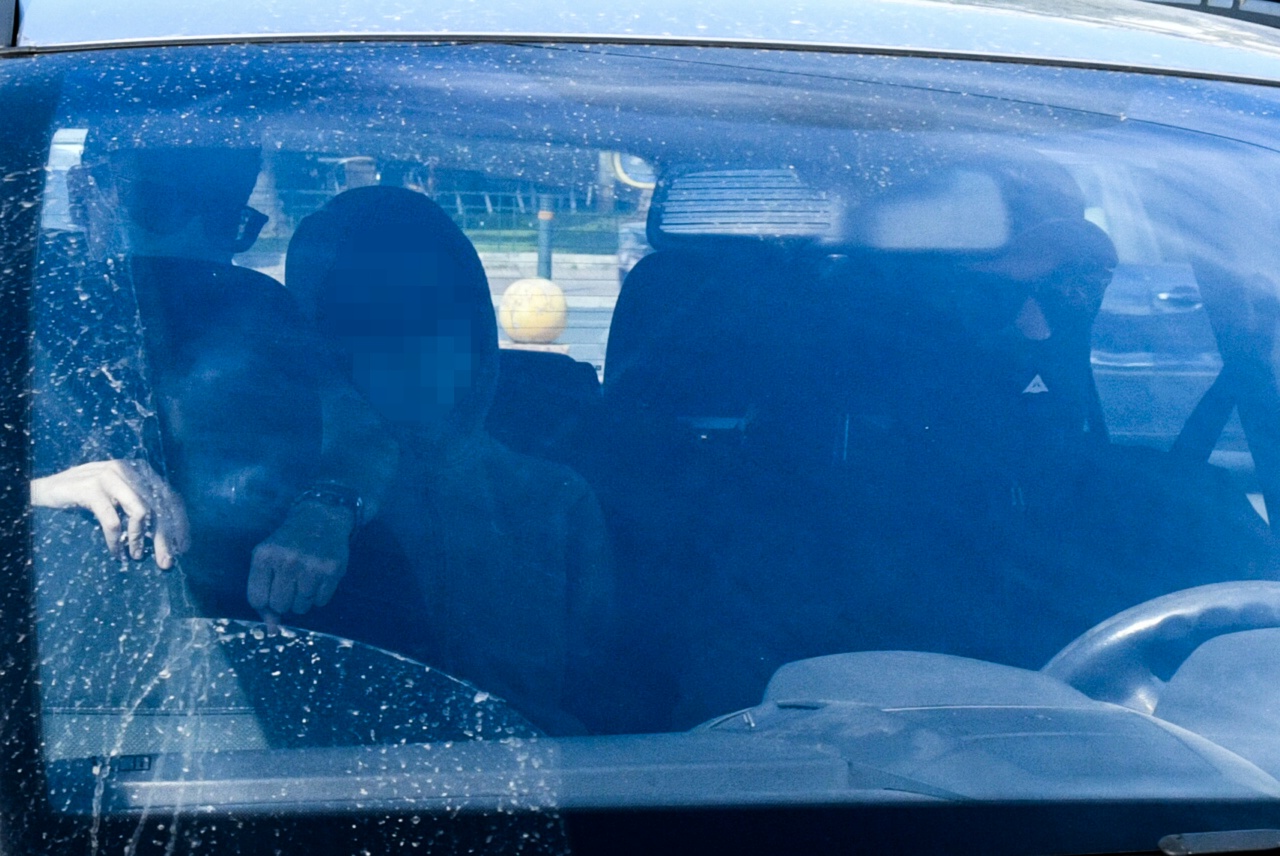 Κολωνός: Προθεσμία για τη Δευτέρα πήρε η μητέρα της 12χρονης – Κατηγορείται για μαστροπεία