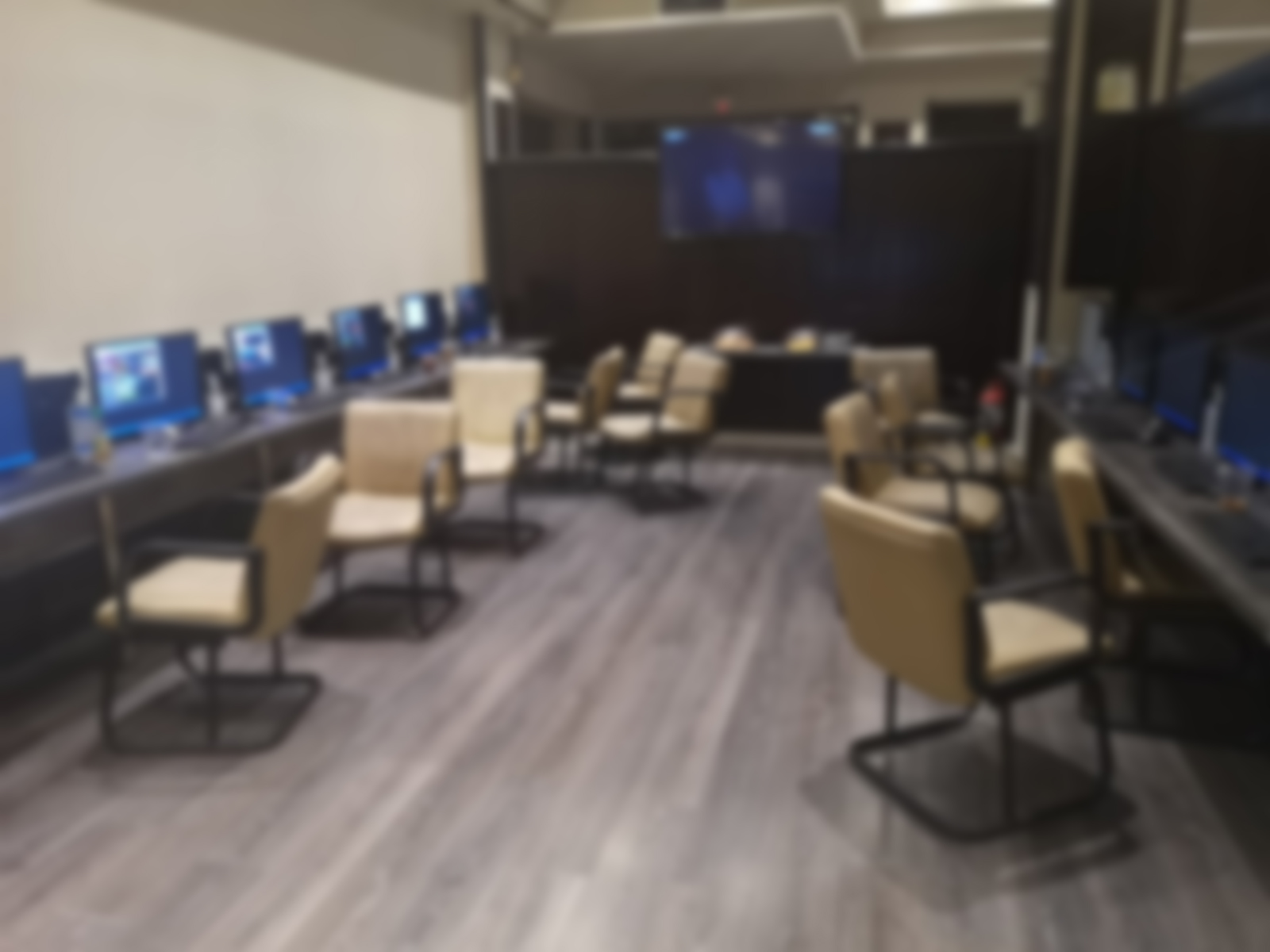 Θεσσαλονίκη: Χειροπέδες σε τέσσερα άτομα που… έστησαν παράνομα «φρουτάκια»