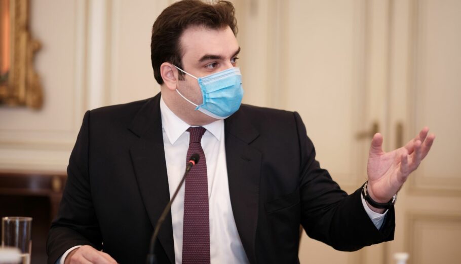 Κ. Πιερρακάκης: Ατύχημα για τον υπουργό στη Νάξο – Με νάρθηκα τις επόμενες ημέρες