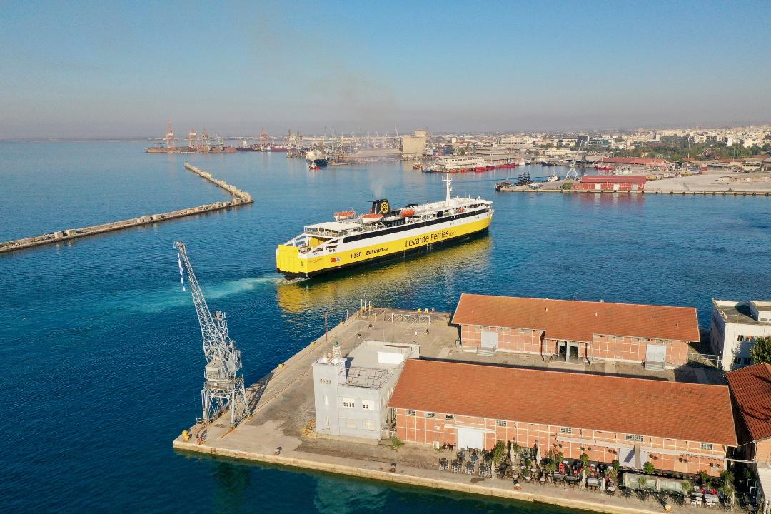 Θεσσαλονίκη: Στο λιμάνι το Smyrna di Levante (VIDEO)