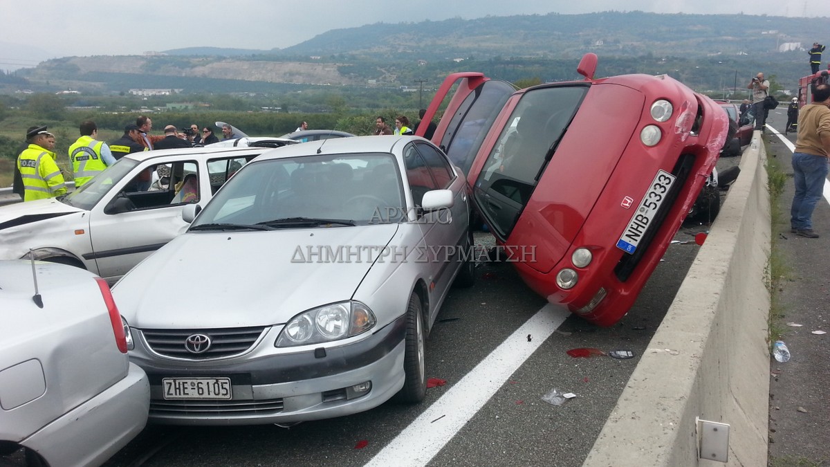 «Κόλαση» και «εικόνες χάους»: Σαν σήμερα το πολύνεκρο δυστύχημα στην Εγνατία Οδό (ΦΩΤΟΡΕΠΟΡΤΑΖ)