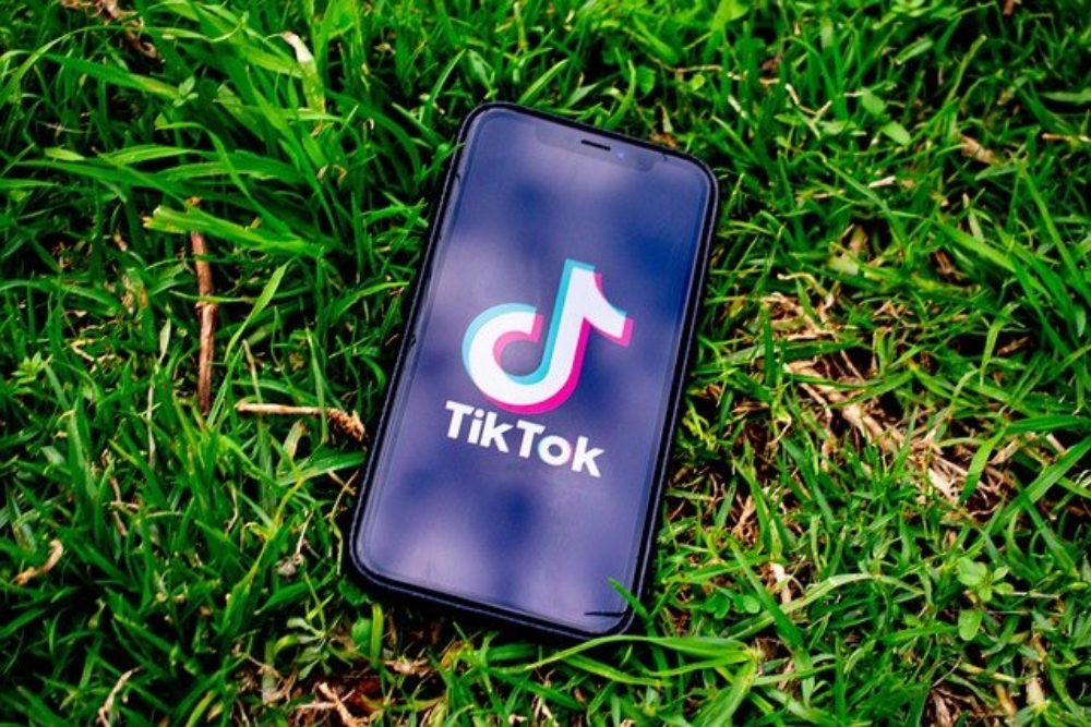 TikTok: Ρωσικό δικαστήριο επέβαλε πρόστιμο στην πλατφόρμα για προπαγάνδα υπέρ των ΛΟΑΤΚΙ