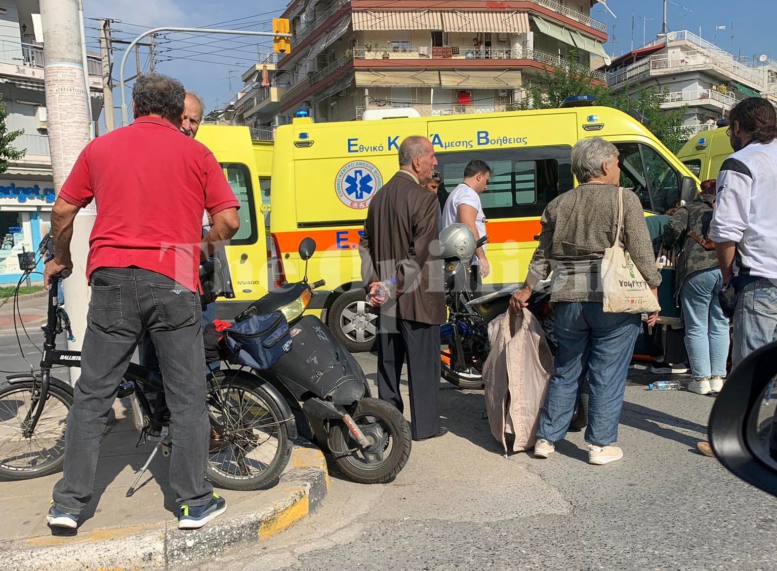 Τροχαίο ατύχημα στη Μπότσαρη – Ένας τραυματίας (ΦΩΤΟ)