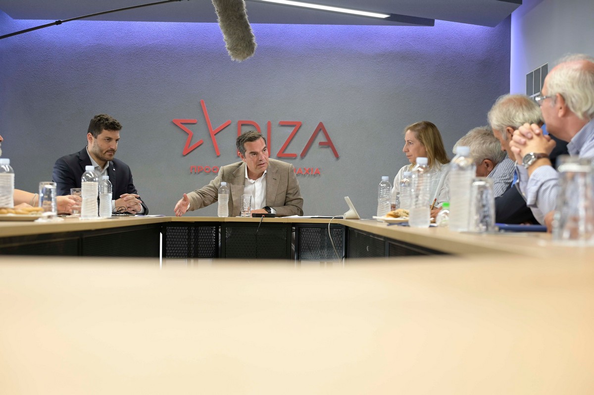 Τσίπρας σε συνταξιούχους: Ο Μητσοτάκης σας εξαπάτησε αισχρά και διπλά