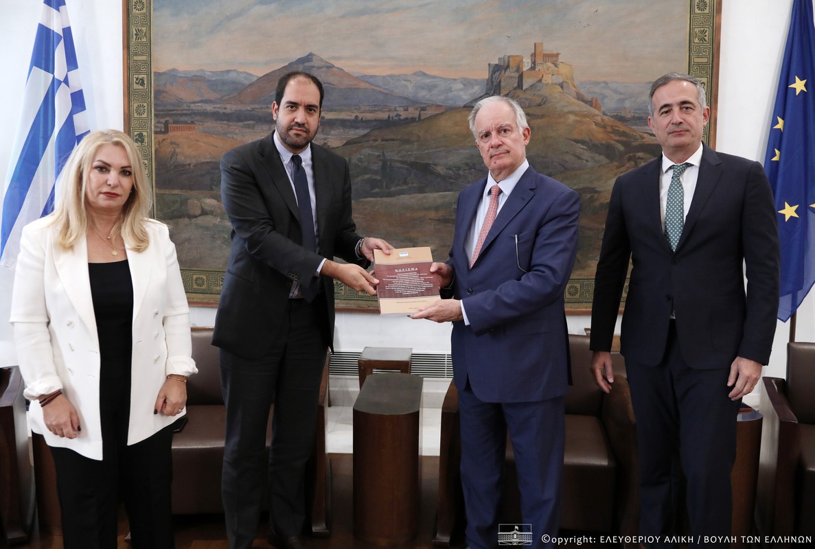 Στη Βουλή το πόρισμα της Εξεταστικής – Την επόμενη Παρασκευή η συζήτηση στην Ολομέλεια