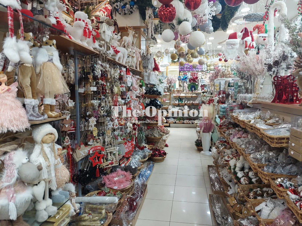 Και τώρα… Χριστούγεννα – Ξεκίνησε η πώληση των εποχιακών ειδών στη Θεσσαλονίκη (ΦΩΤΟ+VIDEO)