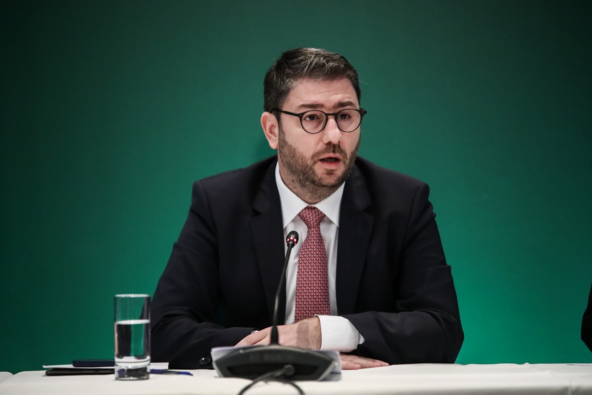 Ανδρουλάκης σε Μητσοτάκη: Οι εκλογές να γίνουν σε καθαρό τοπίο χωρίς σκιές