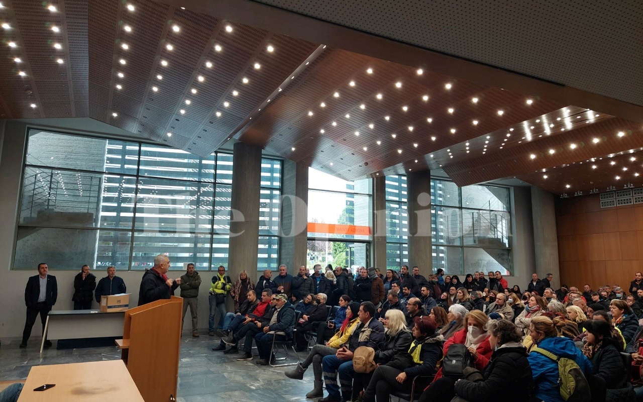 Απεργούν για δεύτερη μέρα οι εργαζόμενοι της καθαριότητας του δήμου Θεσσαλονίκης – Τί διεκδικούν (ΦΩΤΟ+VIDEO)