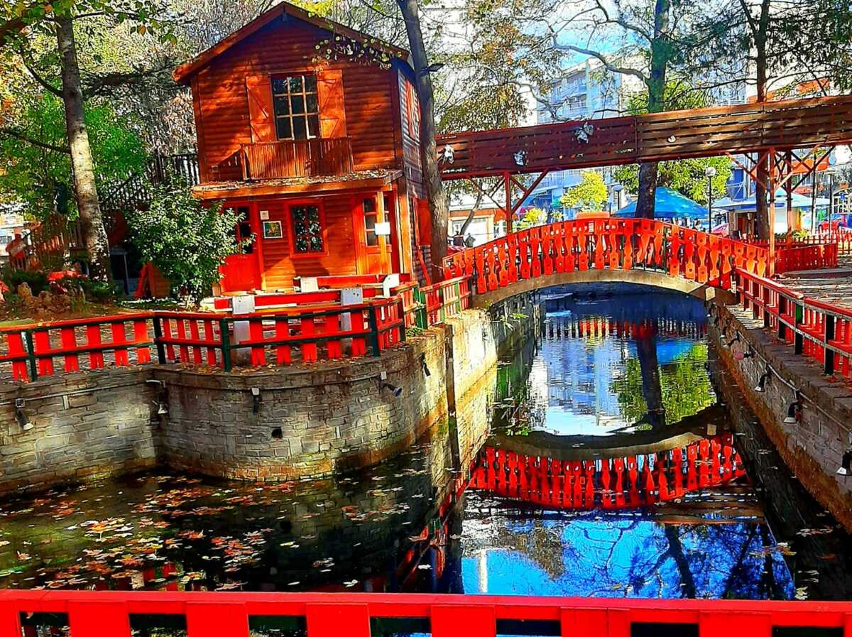 Ονειρούπολη Δράμας: Πόλος έλξης για τους επισκέπτες των Χριστουγέννων (VIDEO)