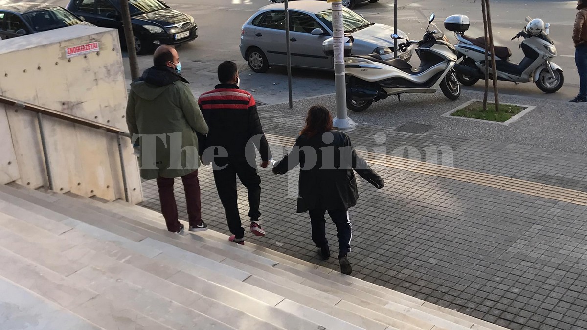 Προθεσμία για τον 51χρονο και την 53χρονη που ανάγκαζαν έγκυο να ζητιανεύει στους δρόμους (ΦΩΤΟ – VIDEO)