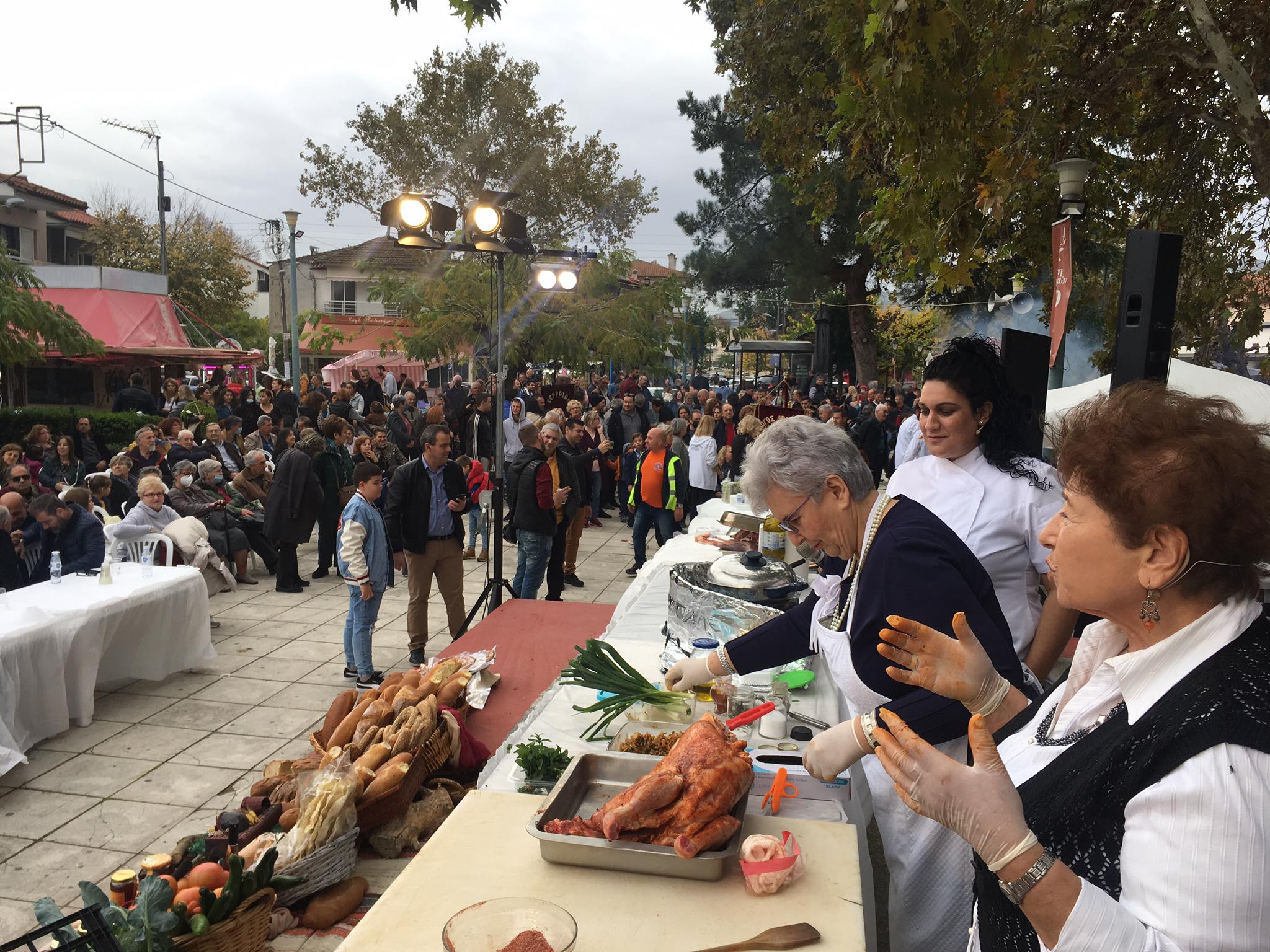 Μαζική προσέλευση στο 2ο Φεστιβάλ Αιγοπρόβειου Κρέατος και Τοπικών Προϊόντων στα Βασιλικά