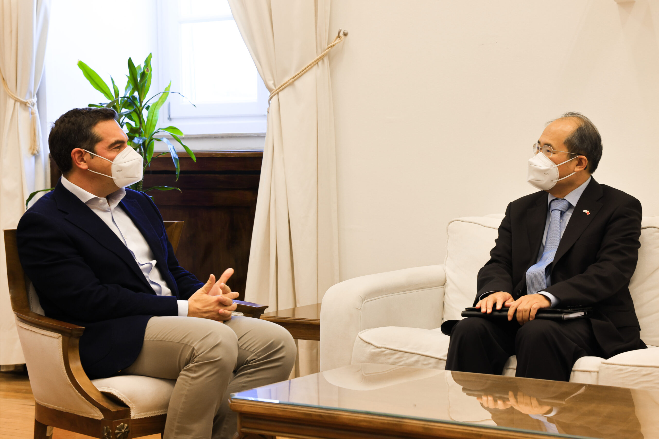 Με τον Πρέσβη της Κίνας συναντήθηκε ο Αλέξης Τσίπρας