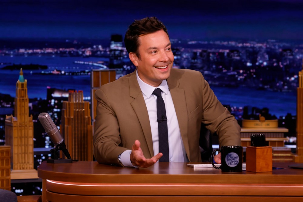 Τζίμι Φάλον: Το Twitter τον «πέθανε» και εκείνος προσέφυγε στον Έλον Μασκ