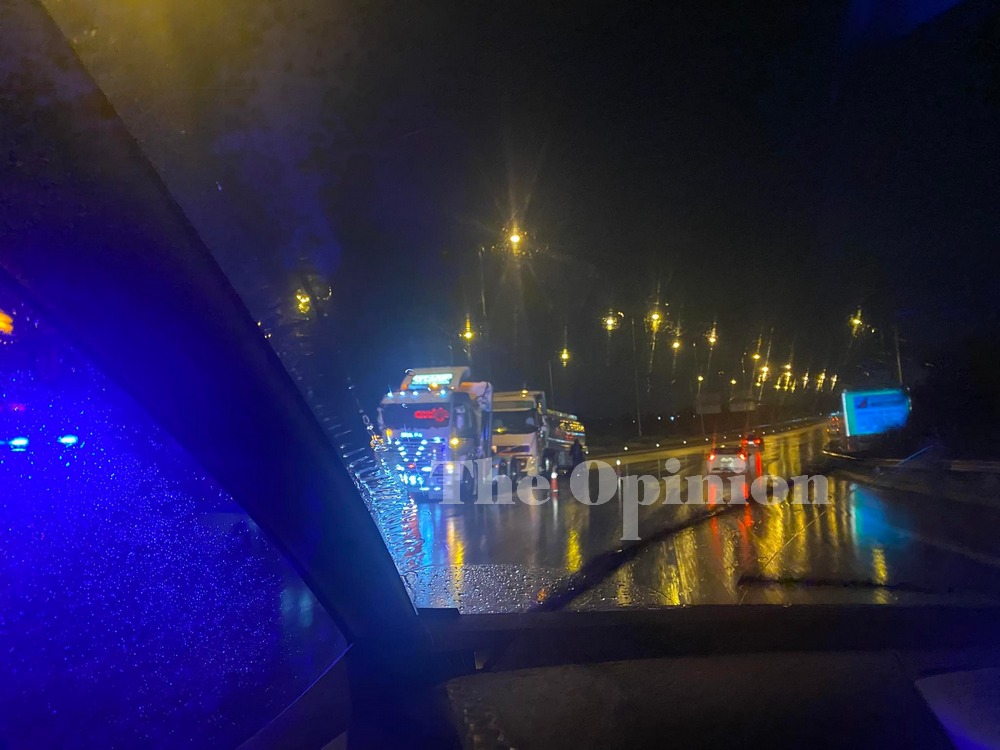 Εξετράπη βυτιοφόρο στον κόμβο Καλοχωρίου