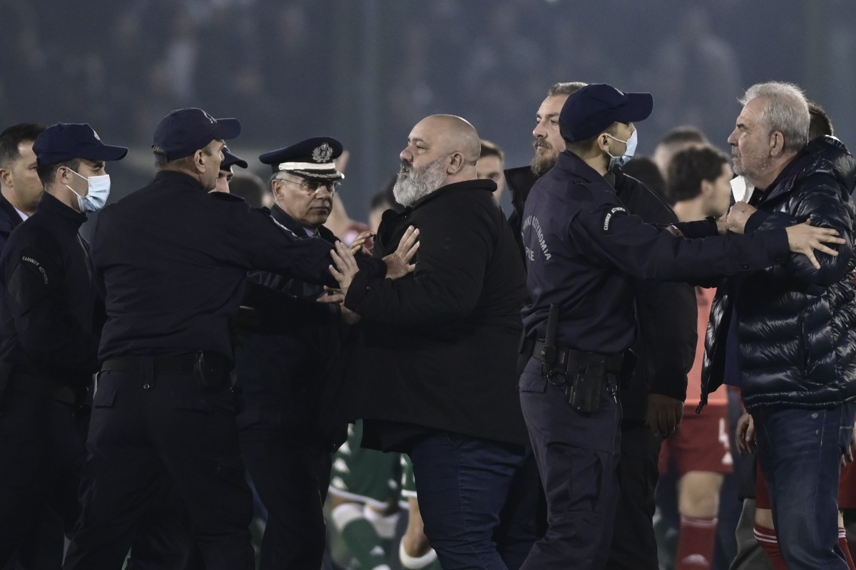 Super League: Έξι μήνες εκτός γηπέδων ο Καραπαπάς, ποινή και για Βρέντζο