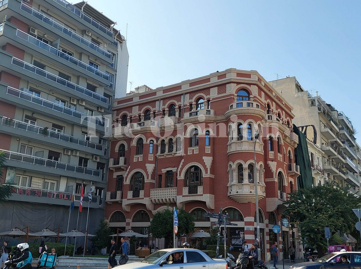 Οι νέοι ένοικοι του «Κόκκινου Σπιτιού» και το Λιμάνι