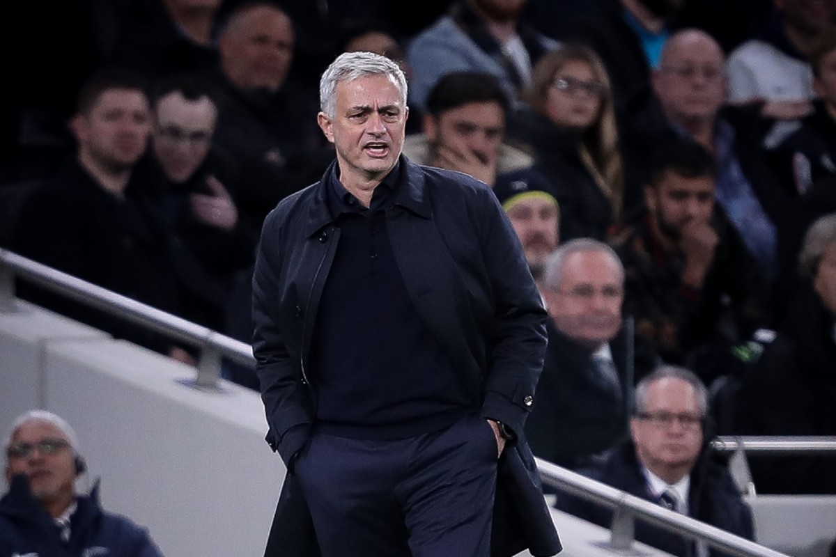 Έξαλλος ο Μουρίνιο με ποδοσφαιριστή που «πρόδωσε» τη Ρόμα: «Να βρει ομάδα ως τον Ιανουάριο»