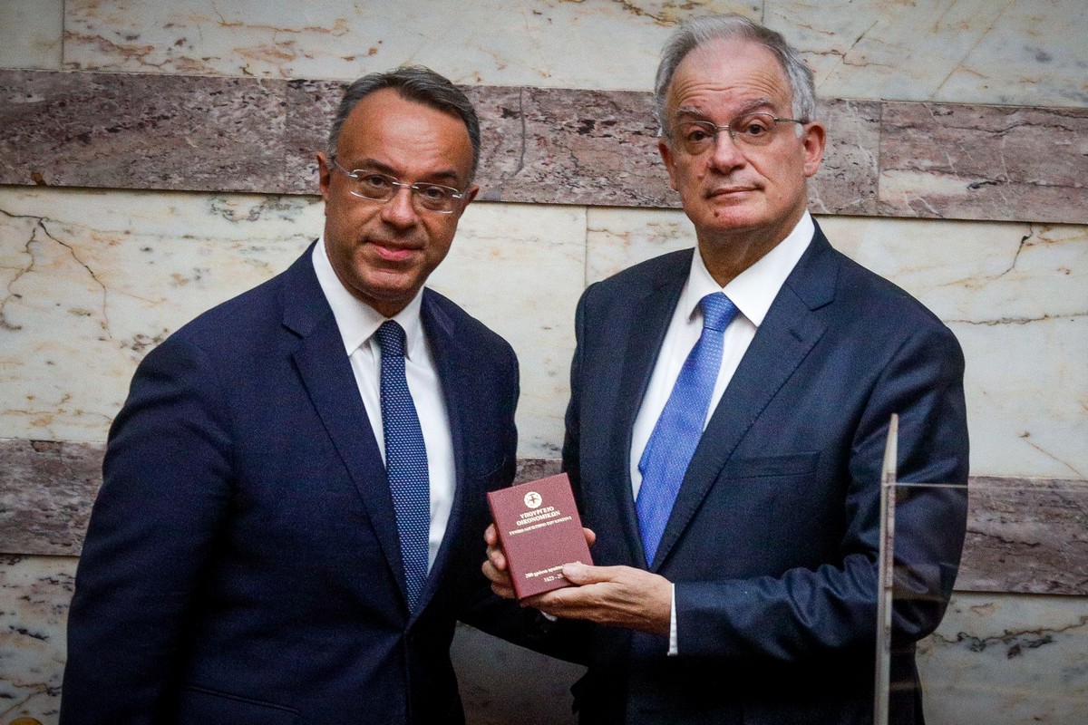 Τι φέρνει ο προϋπολογισμός του 2023 – Ο πρώτος εκτός μνημονίων – Η κυβερνητική πολιτική για το νέο έτος