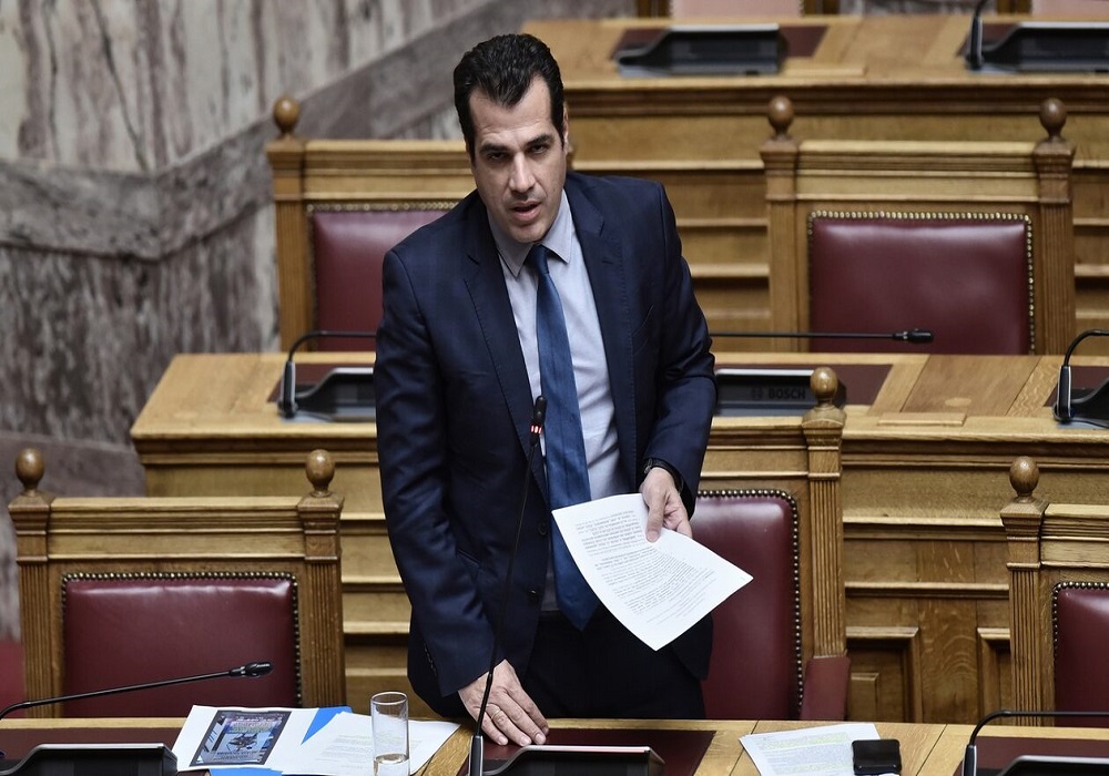 Πλεύρης: Με αυστηρά μέτρα η επιστροφή των ανεμβολίαστων υγειονομικών – Kανονικά οι πληρωμές