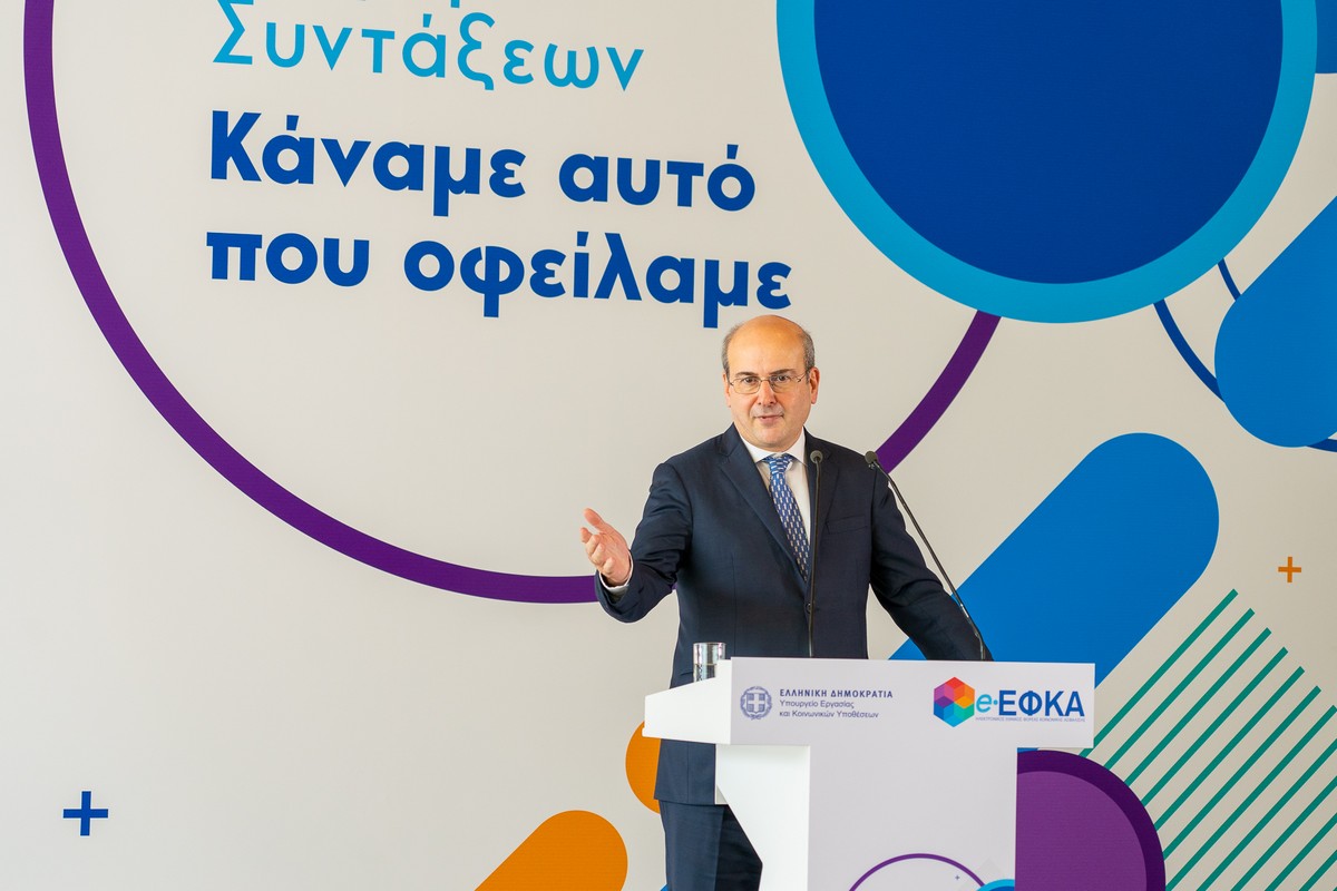 Χατζηδάκης: Εκκαθαρίστηκαν οι εκκρεμείς συντάξεις – 60 ημέρες μέσος χρόνος έκδοσης των νέων