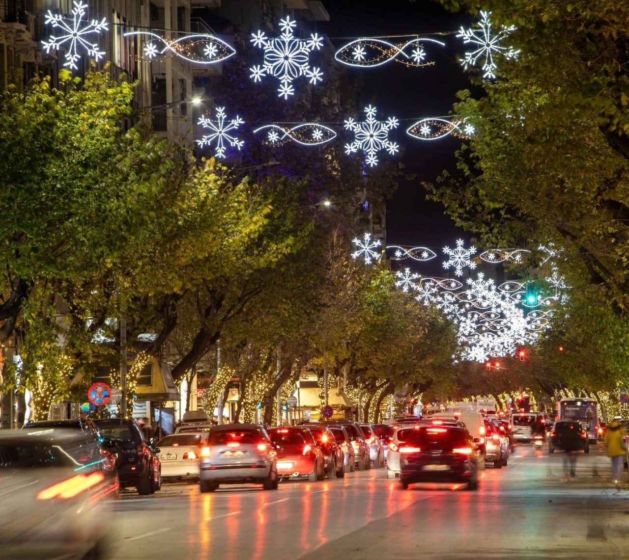 Στις 7 Δεκεμβρίου ανάβει το χριστουγεννιάτικο δέντρο στην πλατεία Αριστοτέλους