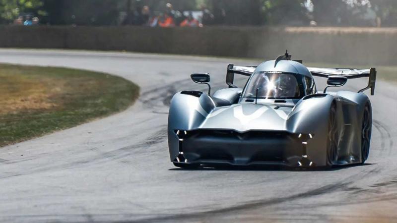 Το αυτοκίνητο που «έσπασε» το ρεκόρ στον διασημότερο διαγωνισμό ταχύτητας (Video)