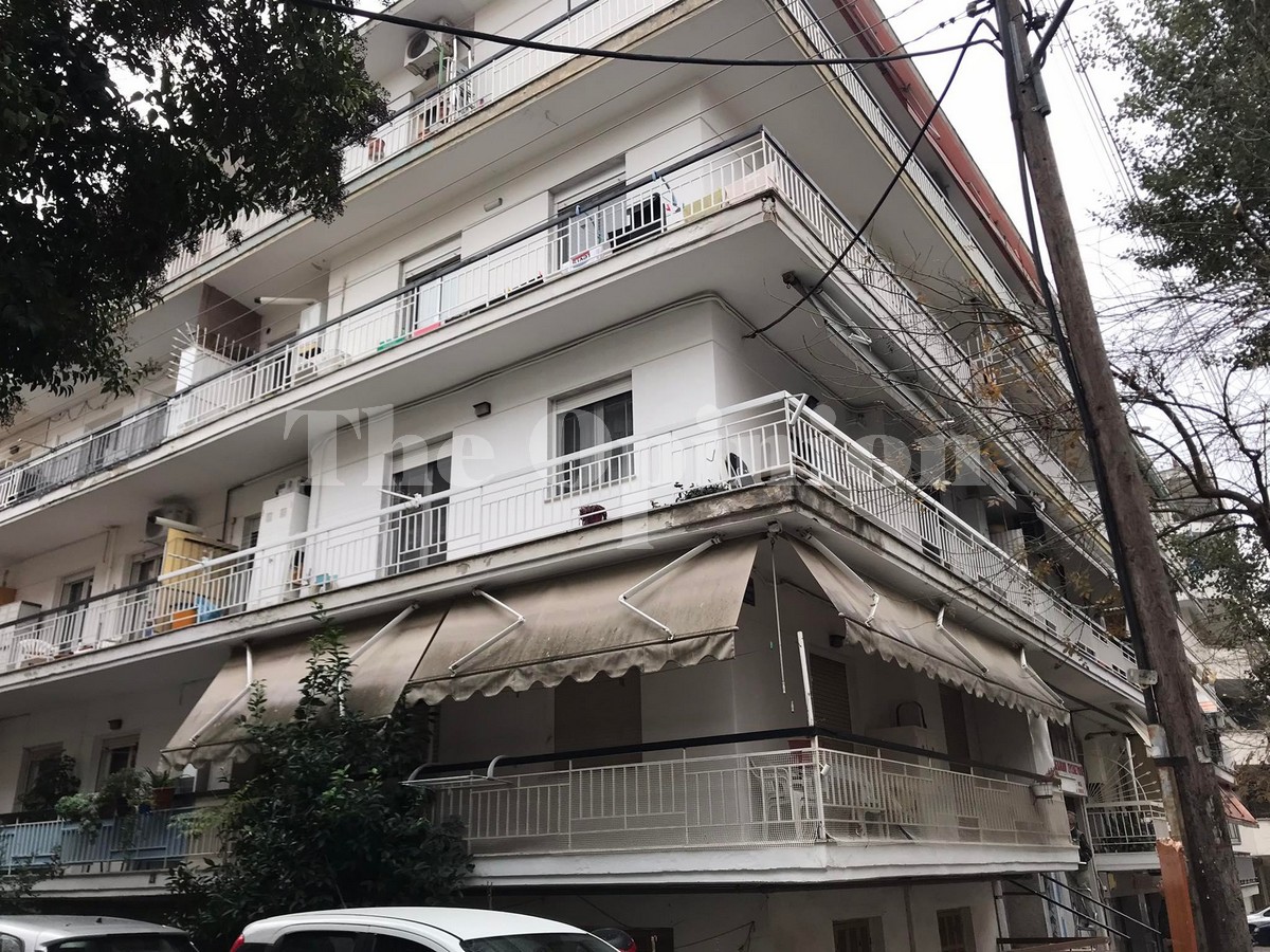 νεκρός,