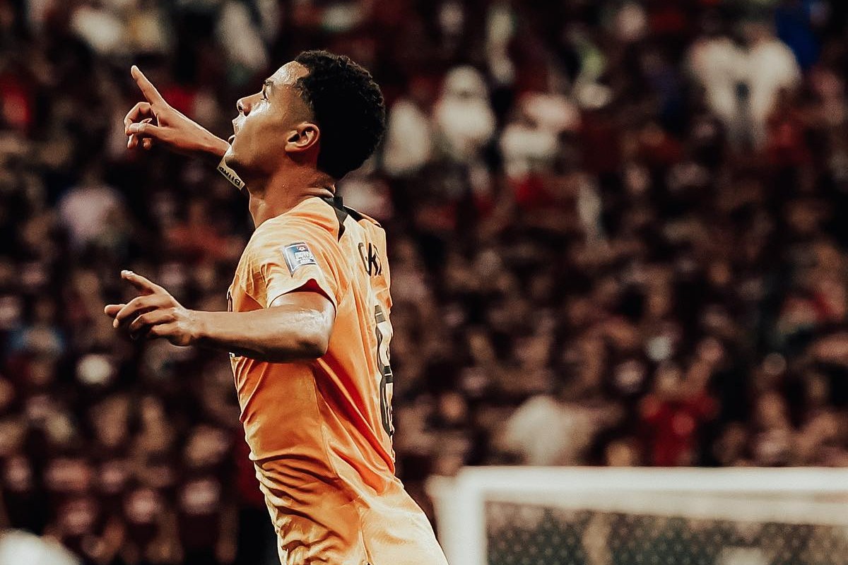 Η Λίβερπουλ «έκλεψε» τον Κόντι Χάκπο από τα χέρια της Μάντσεστερ Γιουνάιτεντ