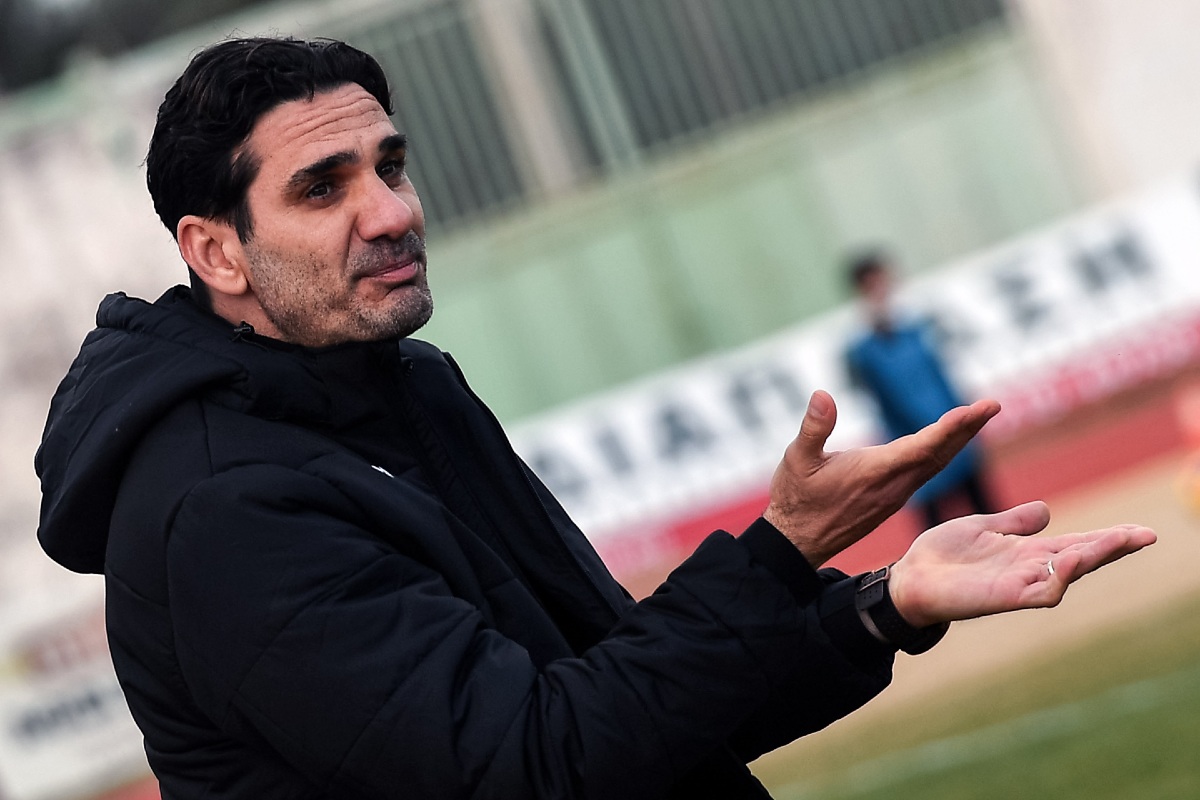 Super League 2: Ο Ελευθερόπουλος βρήκε ομάδα 2 μήνες μετά την απόλυση από τον Πανσερραϊκό