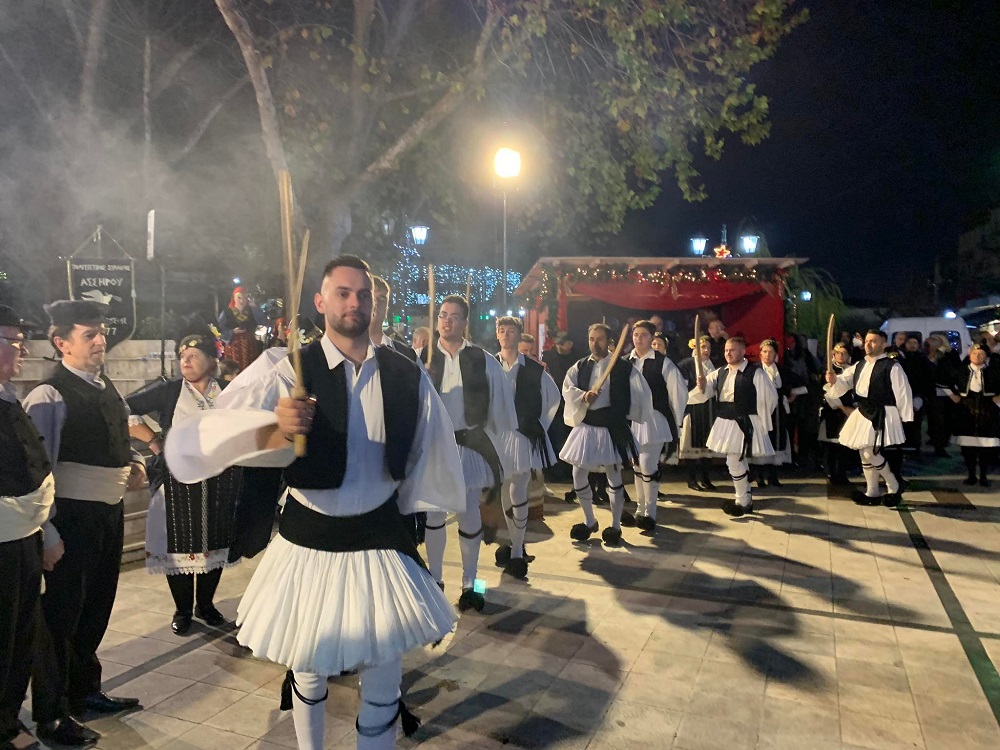 Με παραδοσιακά έθιμα και γλέντι αποχαιρέτισε το 2022 ο δήμος Λαγκαδά (ΦΩΤΟ)