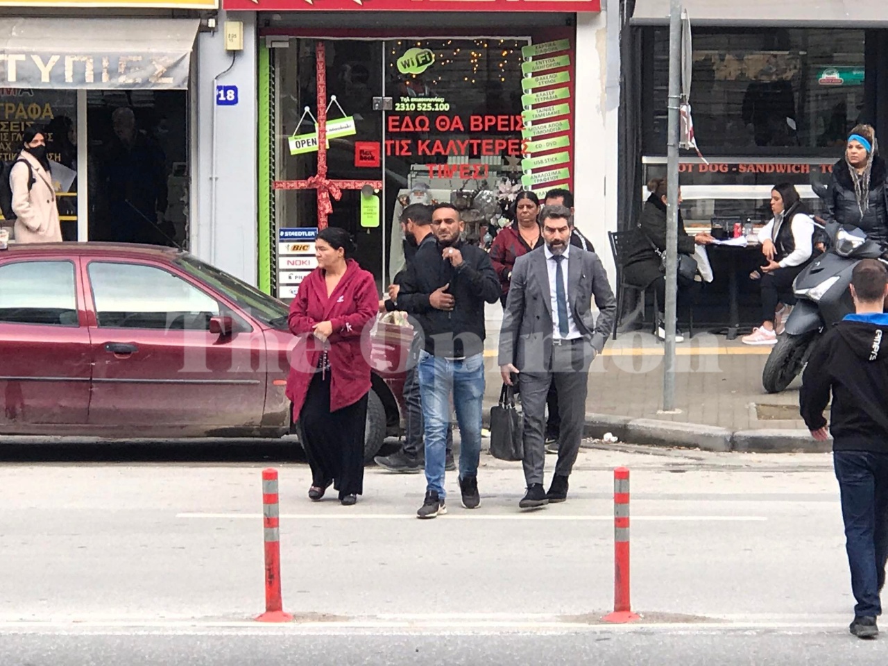 Σε κούφωμα ξενοδοχείου η δεύτερη σφαίρα – Ερωτηματικά για τους πυροβολισμούς του 32χρονου αστυνομικού