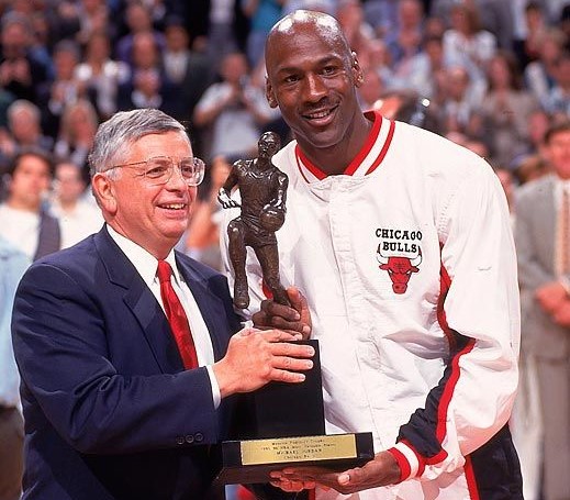 ΝΒΑ: Το βραβείο MVP αλλάζει σε «The Michael Jordan Trophy»