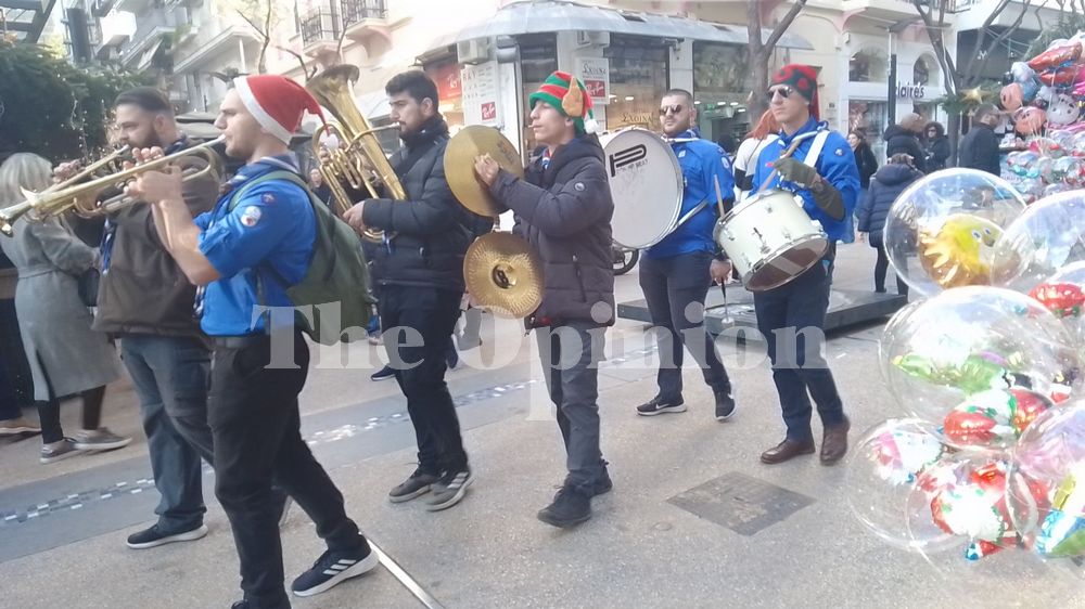 Κάλαντα ηχούν από άκρη σε άκρη της Θεσσαλονίκης (ΦΩΤΟ -VIDEO)