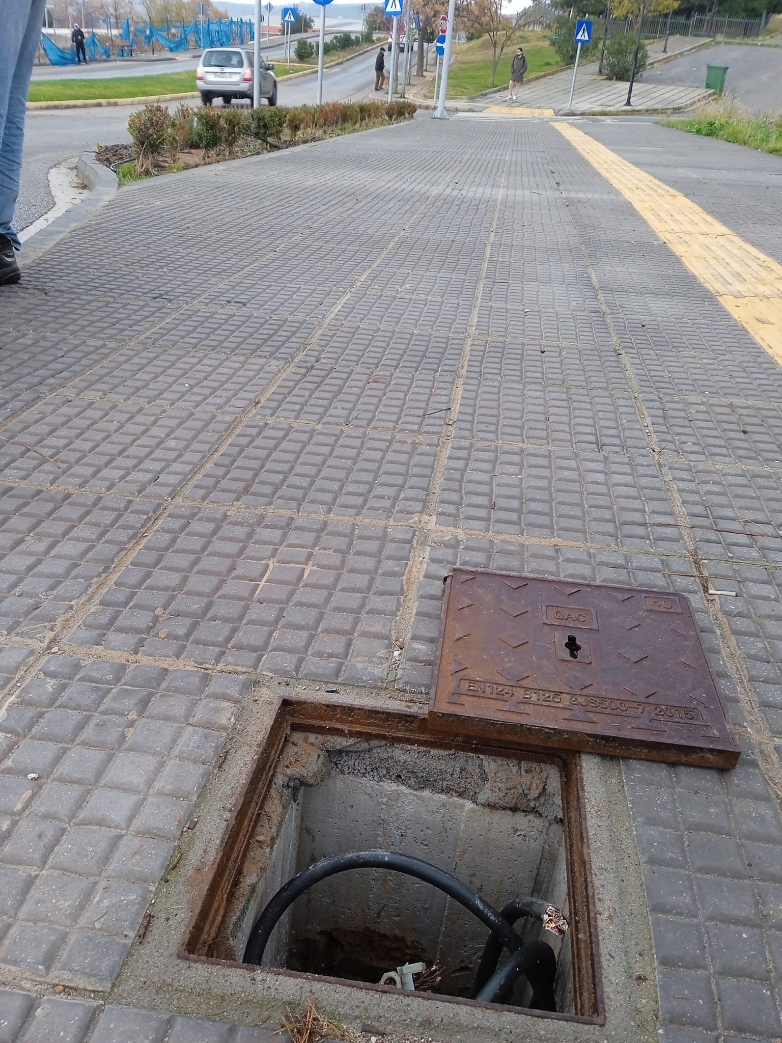 Θεσσαλονίκη: Στο σκοτάδι ο κόμβος στα ΔΑΚ Πολίχνης, λόγω κλοπής καλωδίων 150 μέτρων