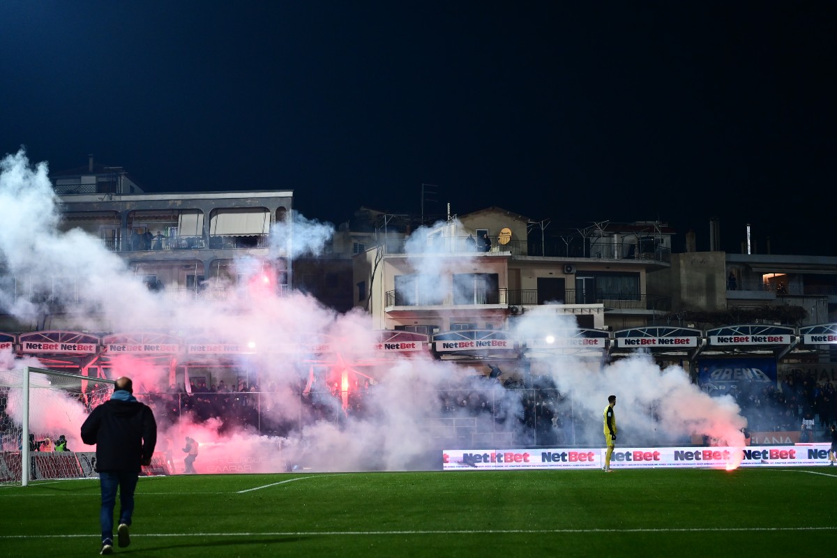 Super League: Τιμωρία έδρα για Γιάννινα, πρόστιμο σε Ολυμπιακό