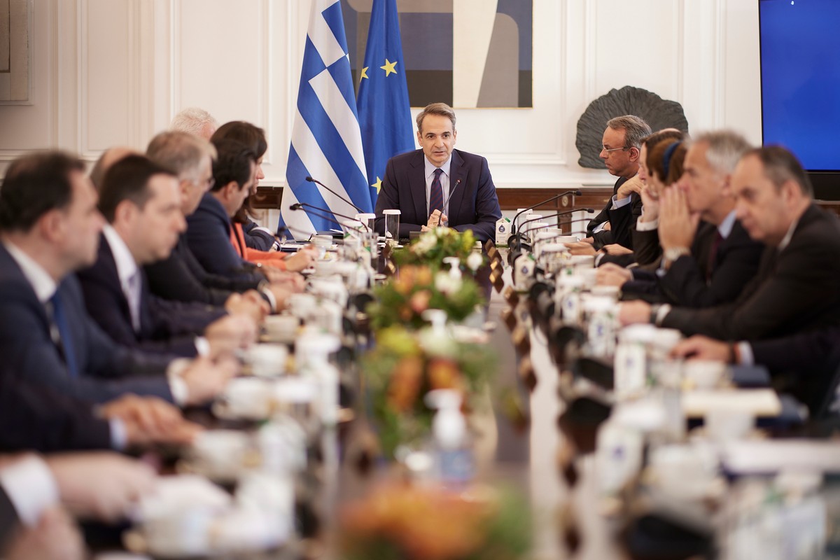 συμβούλιο,